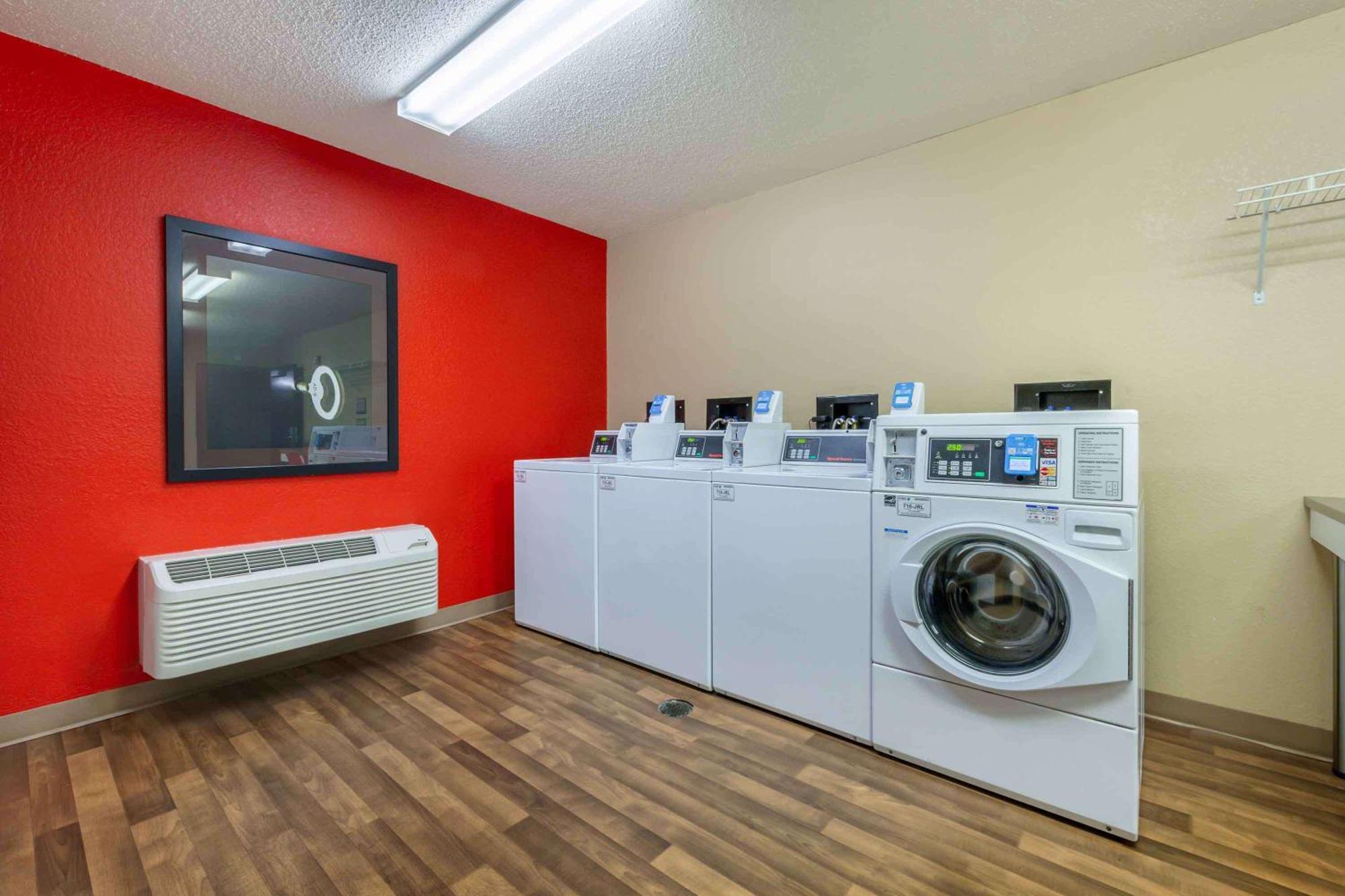 Extended Stay America Suites - Rockford - I-90 Zewnętrze zdjęcie