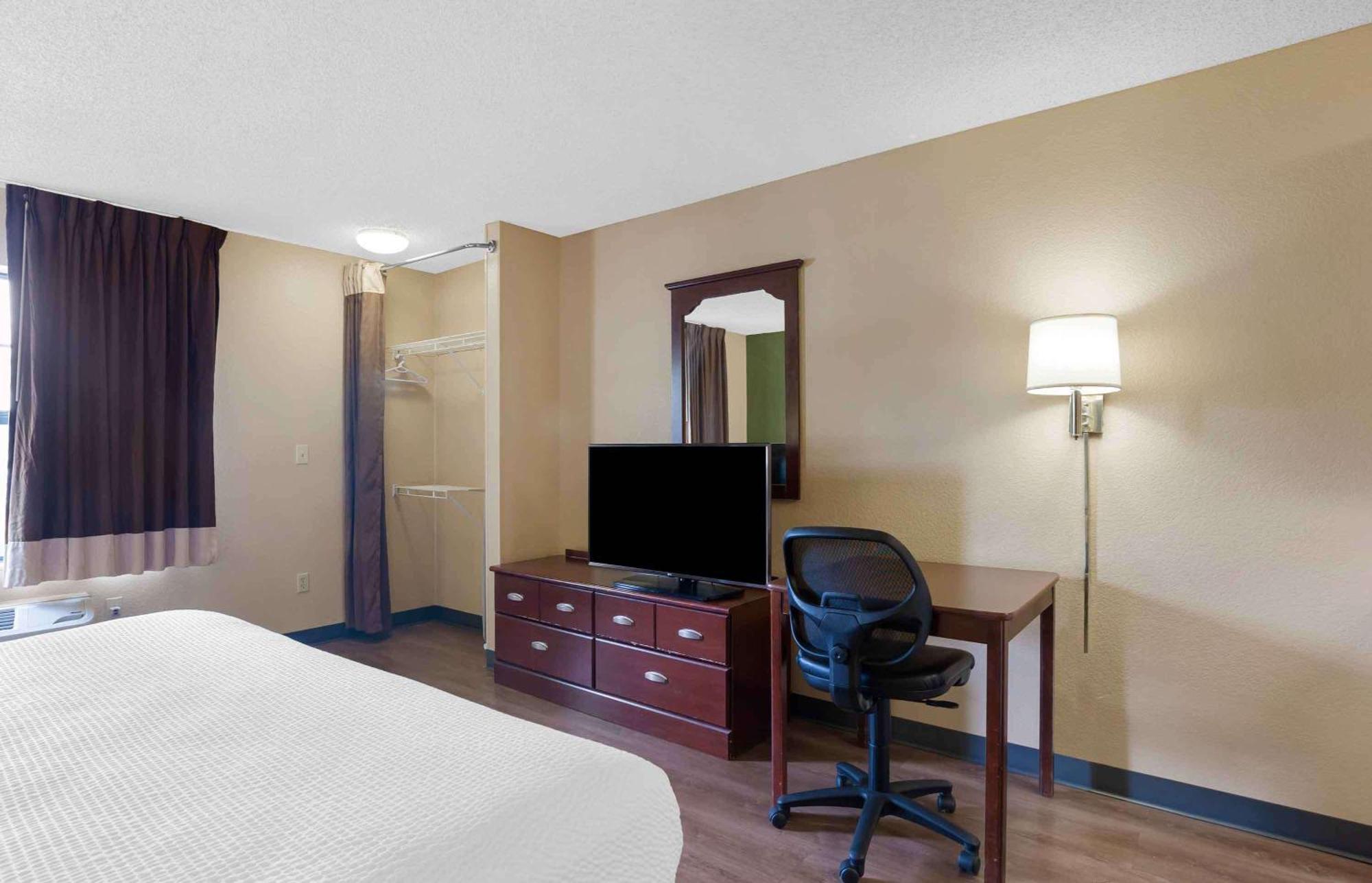 Extended Stay America Suites - Rockford - I-90 Zewnętrze zdjęcie